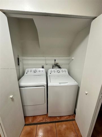 6235 Kendale Lakes Cir 237, Miami, FL 33183