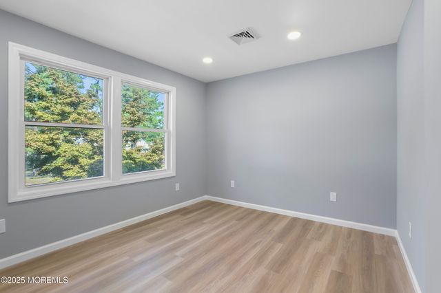 203 Seneca Trail, Browns Mills, NJ 08015