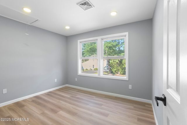 203 Seneca Trail, Browns Mills, NJ 08015