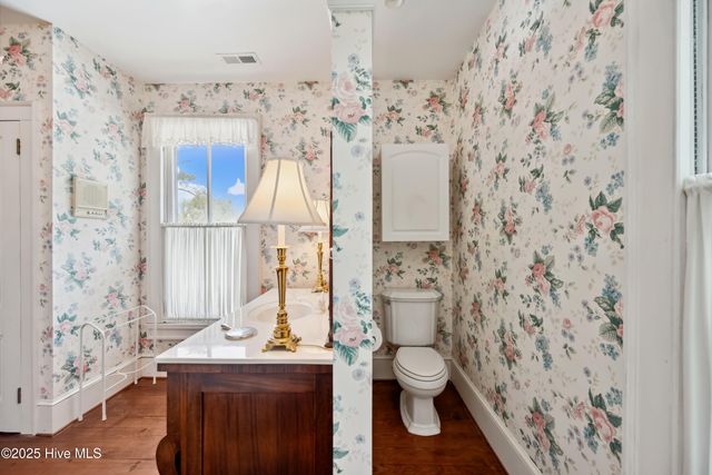 116 W Queen Street, Edenton, NC 27932