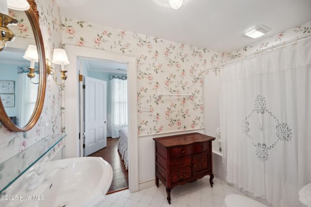 116 W Queen Street, Edenton, NC 27932
