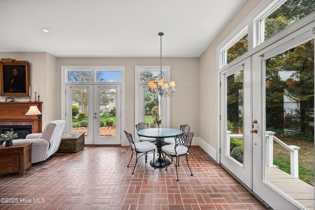 116 W Queen Street, Edenton, NC 27932