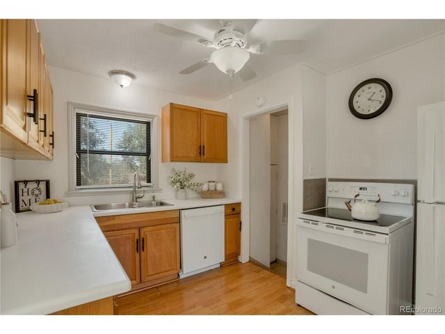 22 Bryant Way, Denver, CO 80219