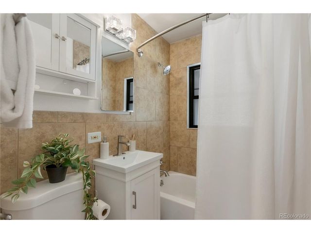 22 Bryant Way, Denver, CO 80219