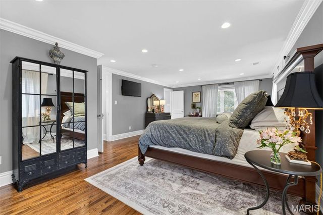6 Ridgemoor Drive, Clayton, MO 63105