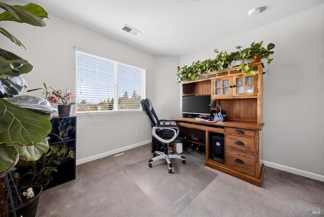 2400 Taylor Mountain Pl, Santa Rosa, CA 95404