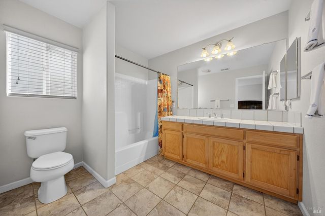 2400 Taylor Mountain Pl, Santa Rosa, CA 95404