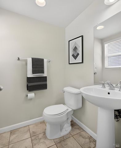 2400 Taylor Mountain Pl, Santa Rosa, CA 95404