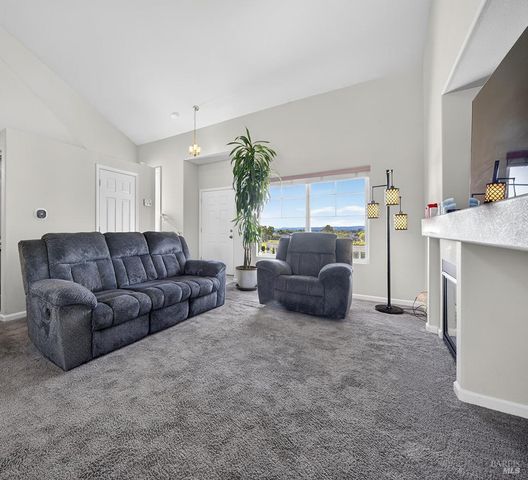 2400 Taylor Mountain Pl, Santa Rosa, CA 95404