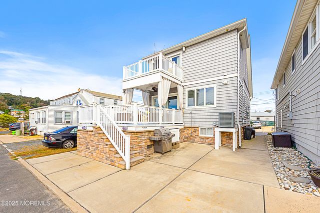 6 Via Ripa Way, Sea Bright, NJ 07760