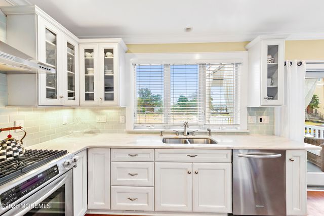 6 Via Ripa Way, Sea Bright, NJ 07760