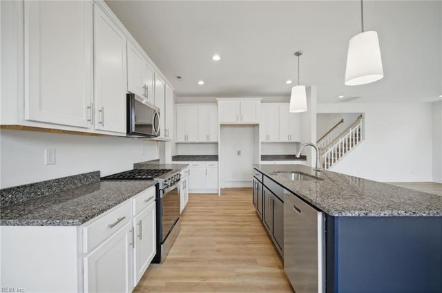 609 Connie Way, Virginia Beach, VA 23462