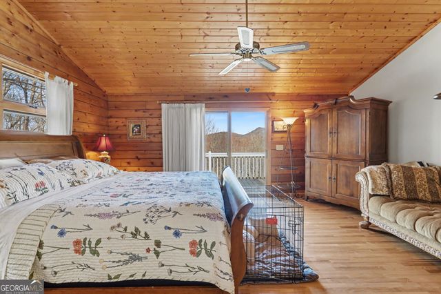 437 Highpoint Drive, Scaly Mountain, NC 28775