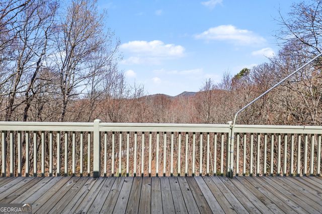 437 Highpoint Drive, Scaly Mountain, NC 28775