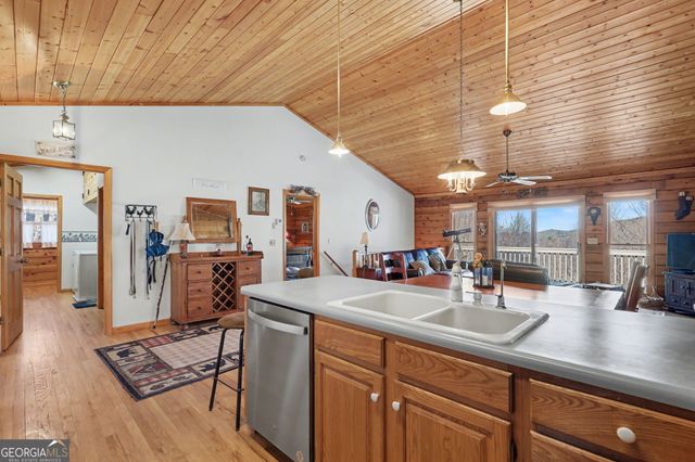 437 Highpoint Drive, Scaly Mountain, NC 28775