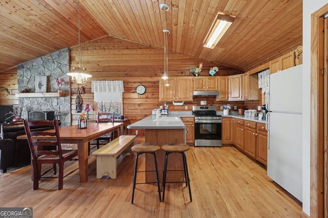 437 Highpoint Drive, Scaly Mountain, NC 28775