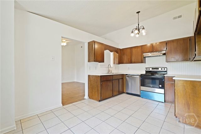 1352 Forest Lake Drive, Hinesville, GA 31313