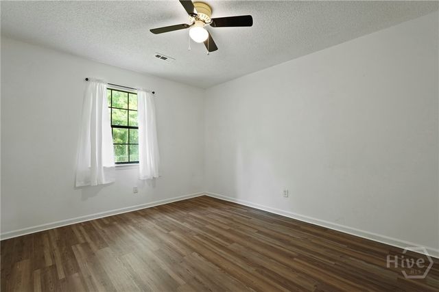 1352 Forest Lake Drive, Hinesville, GA 31313