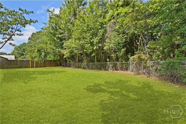 1352 Forest Lake Drive, Hinesville, GA 31313