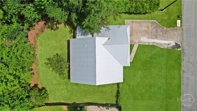 1352 Forest Lake Drive, Hinesville, GA 31313