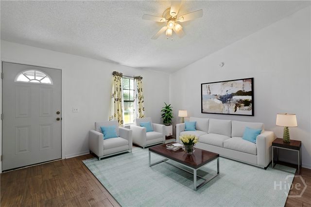 1352 Forest Lake Drive, Hinesville, GA 31313