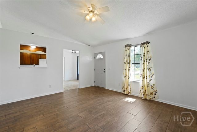 1352 Forest Lake Drive, Hinesville, GA 31313