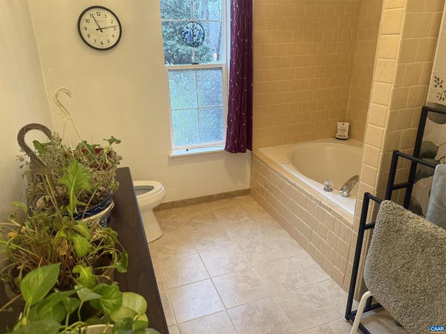 547 FOREST HILL RD, Gordonsville, VA 22942