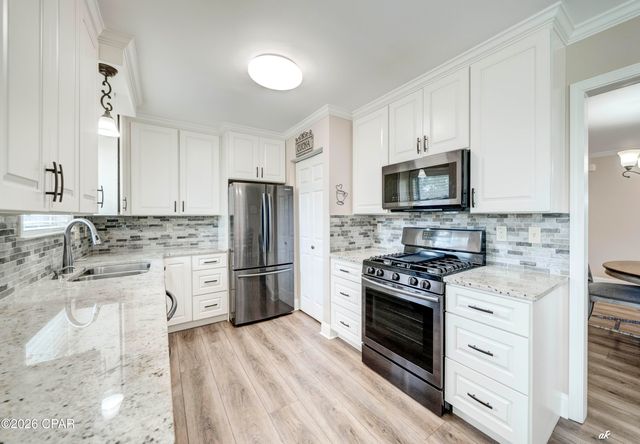 5704 Ivy Road, Panama City, FL 32404