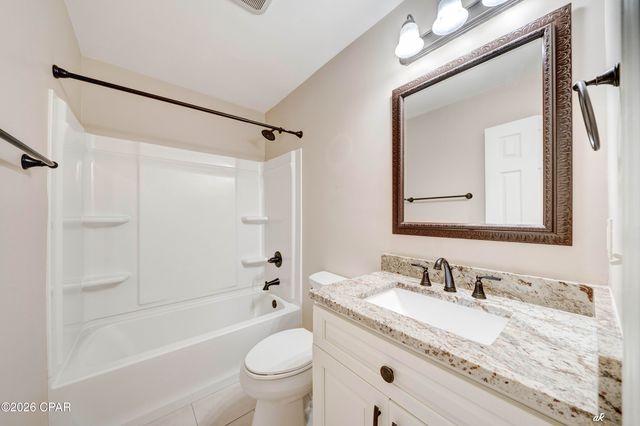 5704 Ivy Road, Panama City, FL 32404