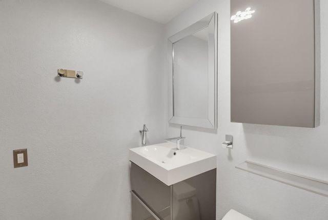 707 Fathom Drive 208, San Mateo, CA 94404