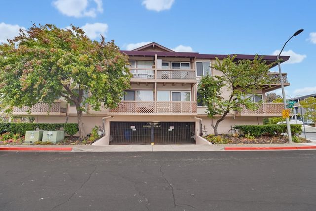 707 Fathom Drive 208, San Mateo, CA 94404