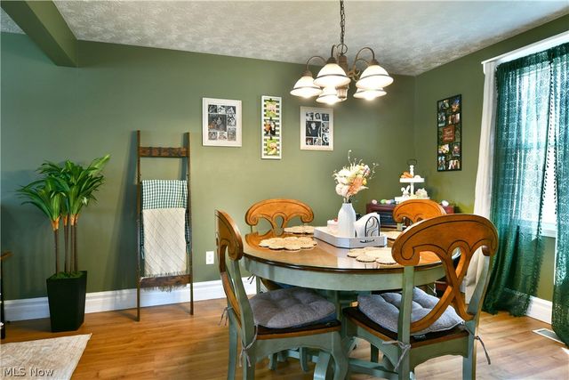 353 Stahl Avenue, Cortland, OH 44410