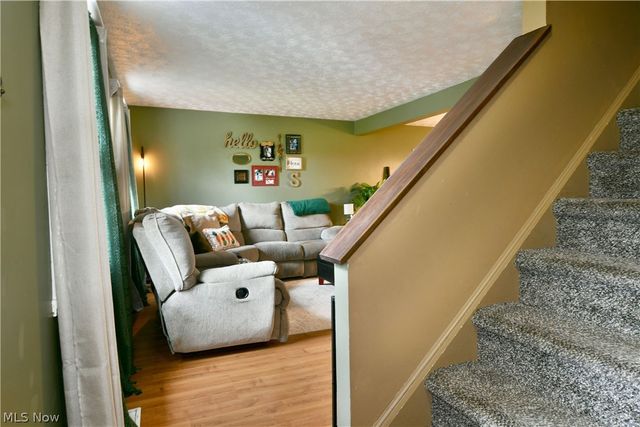 353 Stahl Avenue, Cortland, OH 44410