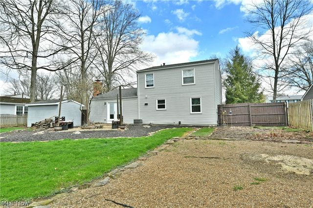 353 Stahl Avenue, Cortland, OH 44410