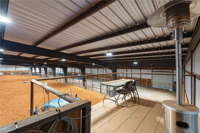 13354 E 520 Road, Colcord, OK 74338