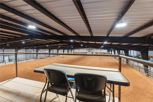 13354 E 520 Road, Colcord, OK 74338