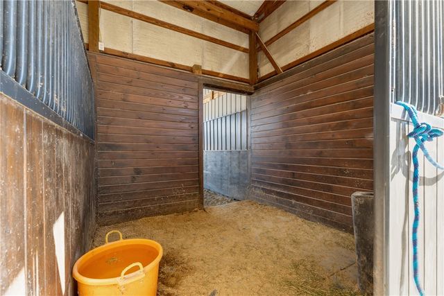 13354 E 520 Road, Colcord, OK 74338