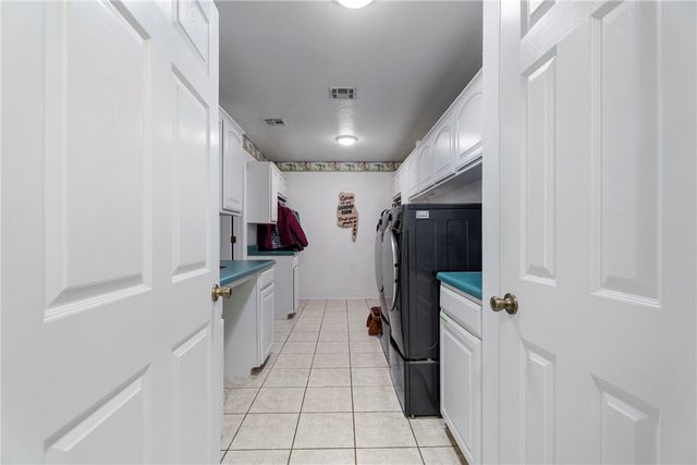 13354 E 520 Road, Colcord, OK 74338