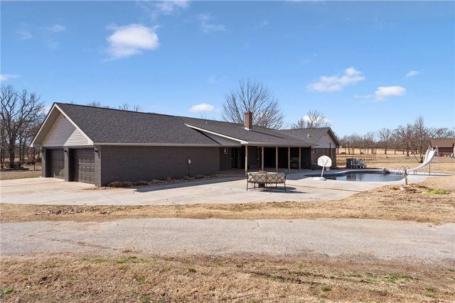 13354 E 520 Road, Colcord, OK 74338