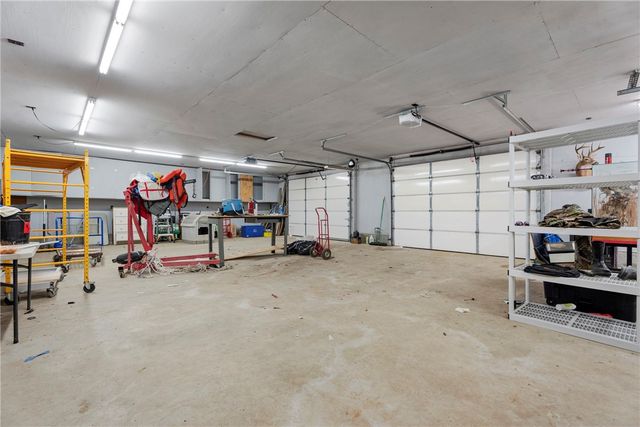 13354 E 520 Road, Colcord, OK 74338