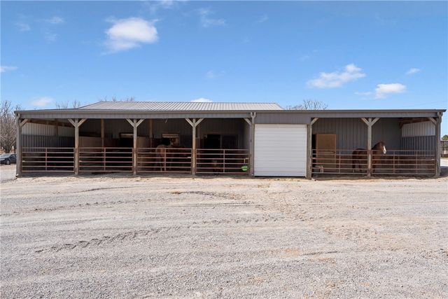 13354 E 520 Road, Colcord, OK 74338