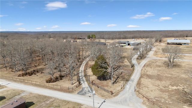 13354 E 520 Road, Colcord, OK 74338