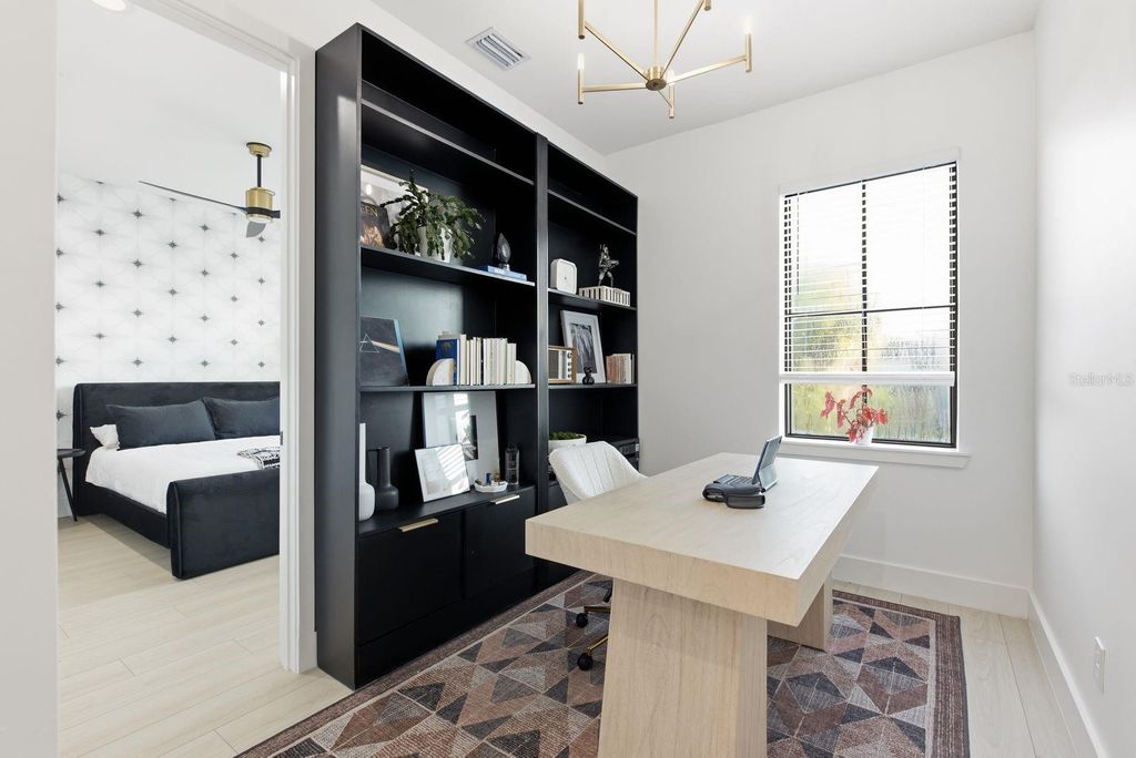 Image 20 of property listing at 501 W WARREN AVENUE 2, Tampa, FL 33602