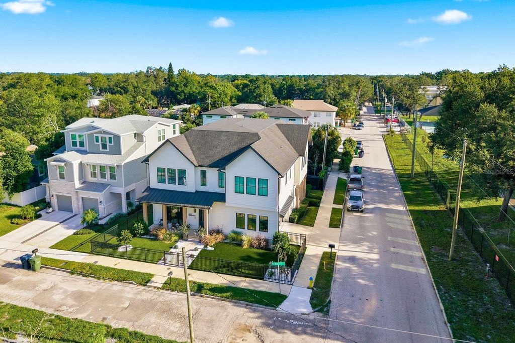 Image 44 of property listing at 501 W WARREN AVENUE 2, Tampa, FL 33602