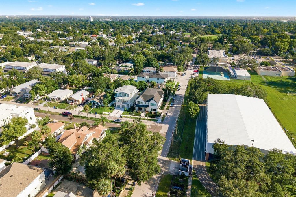 Image 48 of property listing at 501 W WARREN AVENUE 2, Tampa, FL 33602