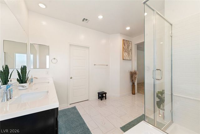 6844 Bayou Hollow Avenue, Las Vegas, NV 89156