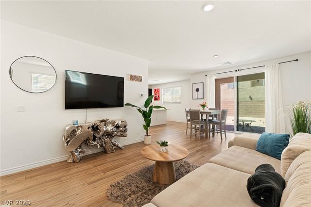 6844 Bayou Hollow Avenue, Las Vegas, NV 89156