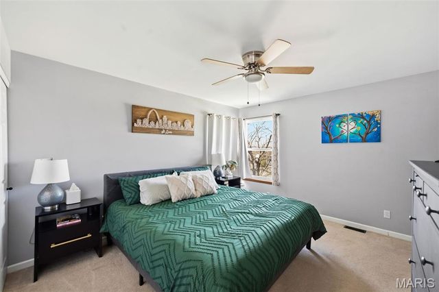 31 Asherton Drive, St Peters, MO 63376