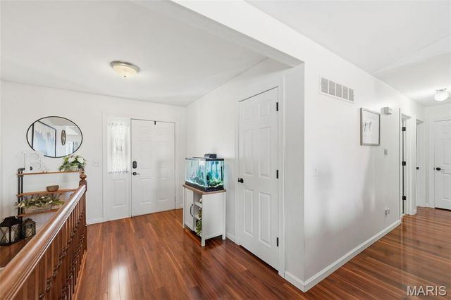 31 Asherton Drive, St Peters, MO 63376