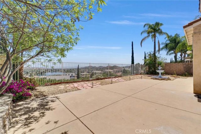 43 Villa Valtelena, Lake Elsinore, CA 92532
